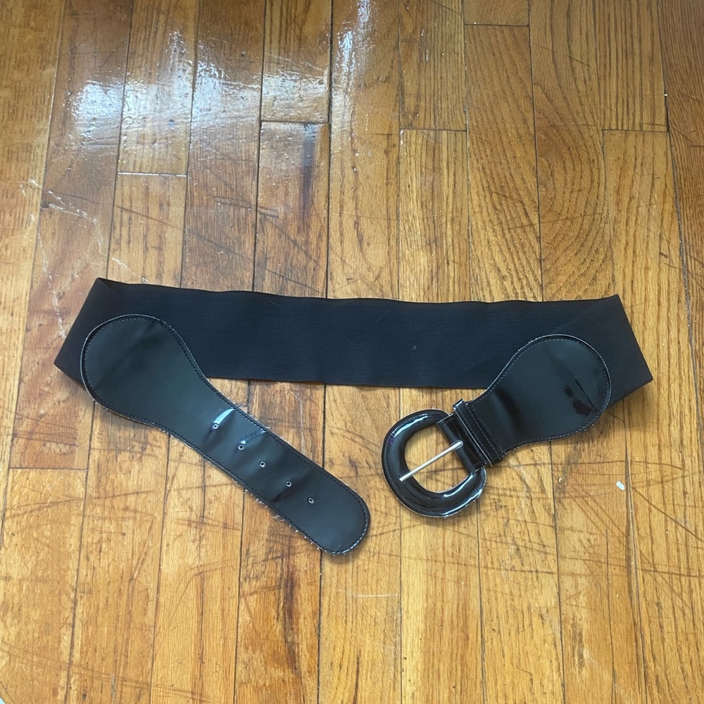 Black buckle belt